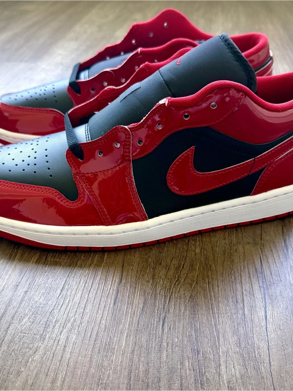Air Jordan 1 Low SE Patent Black Varsity Red HV4089-006 Men’s Size 12 NEW